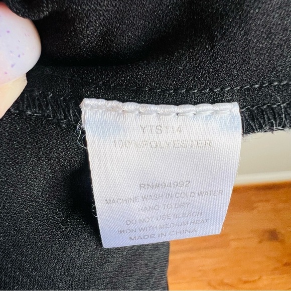 Patrizia Luca twist front dolman sleeve hi-low blouse. - Picture 6 of 7